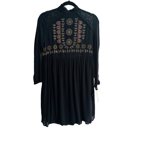 NWT Boho Black Dress L With Embroidered Floral Details & Lace Trim - Picture 1 of 16